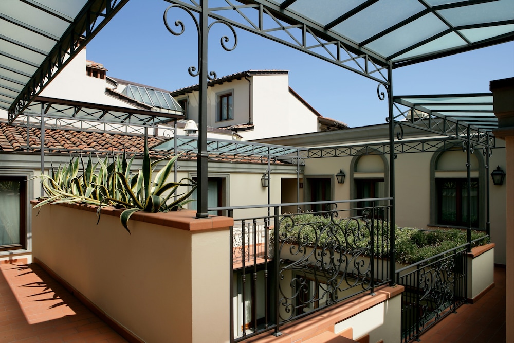 palazzo montebello