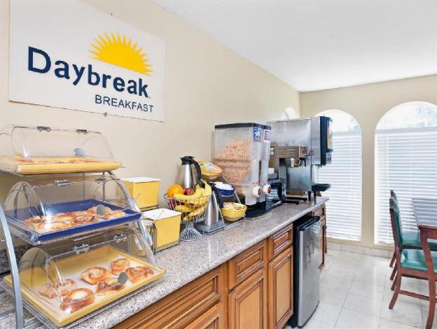 super 8 by wyndham terrell