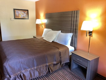 econo lodge inn and suites