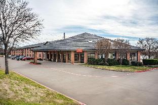 econo lodge inn and suites