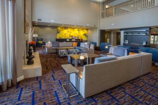 courtyard by marriott raynham