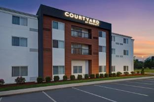 courtyard by marriott raynham