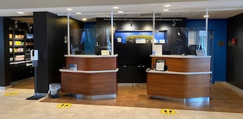 Courtyard By Marriott Raynham,Near Raynham Flea Market,3 star
