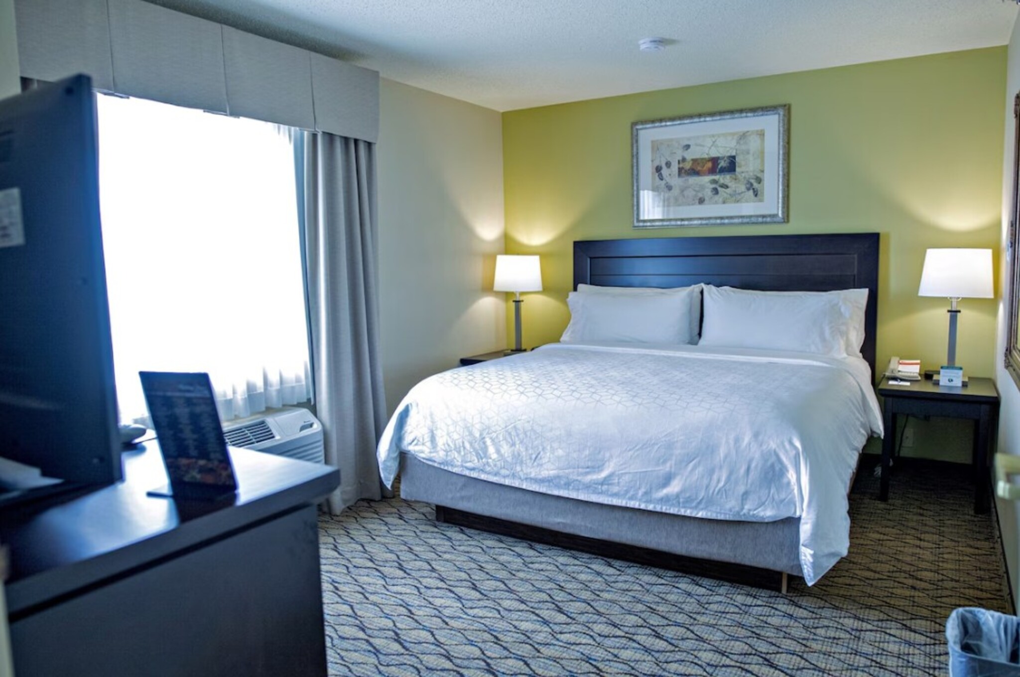 holiday inn express and suites chicago libertyville by ihg
