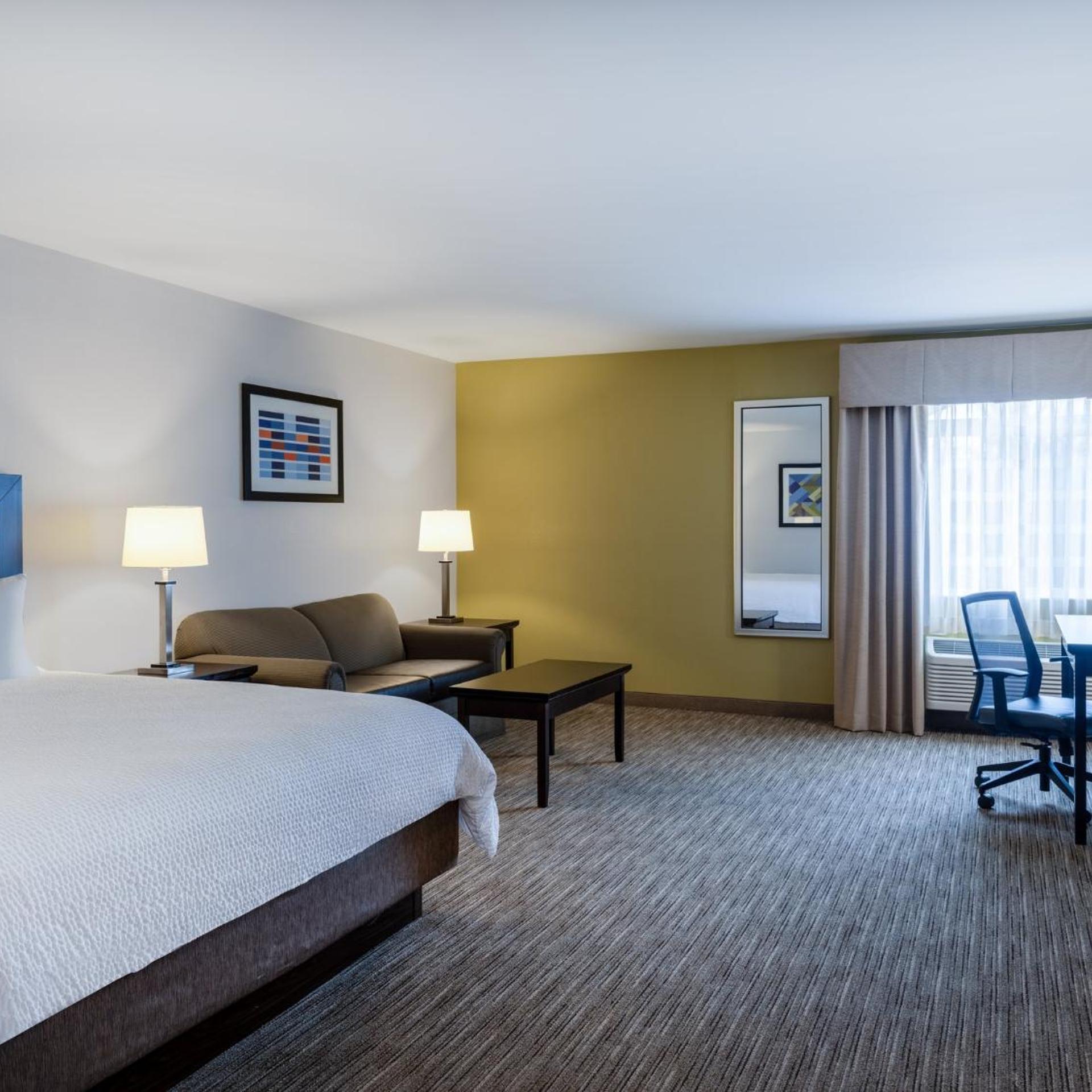 holiday inn express and suites chicago libertyville by ihg