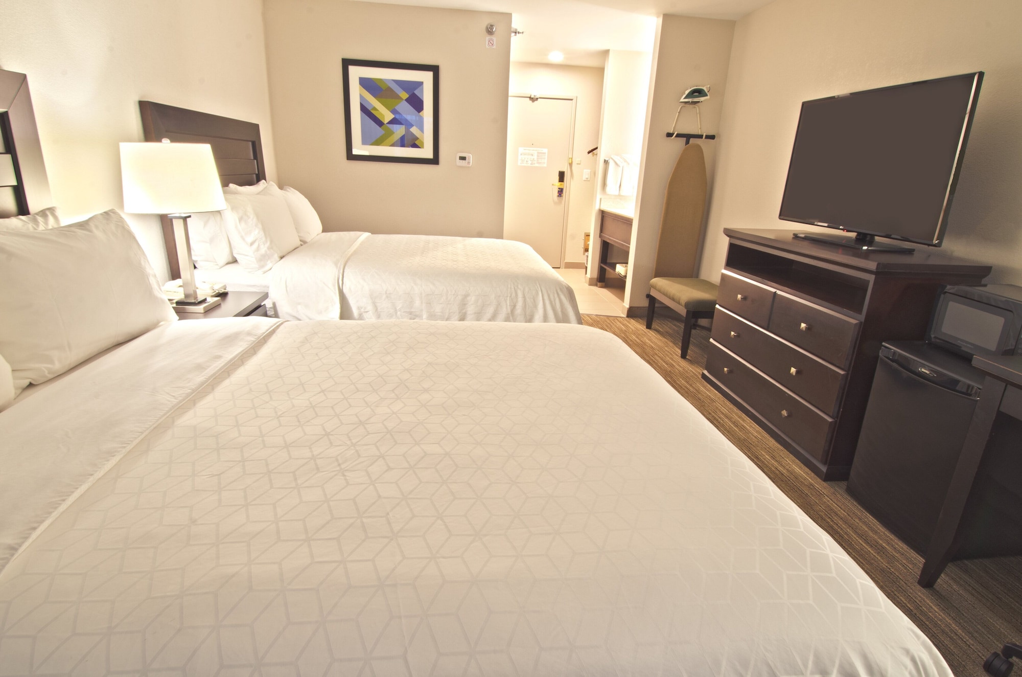 holiday inn express and suites chicago libertyville by ihg