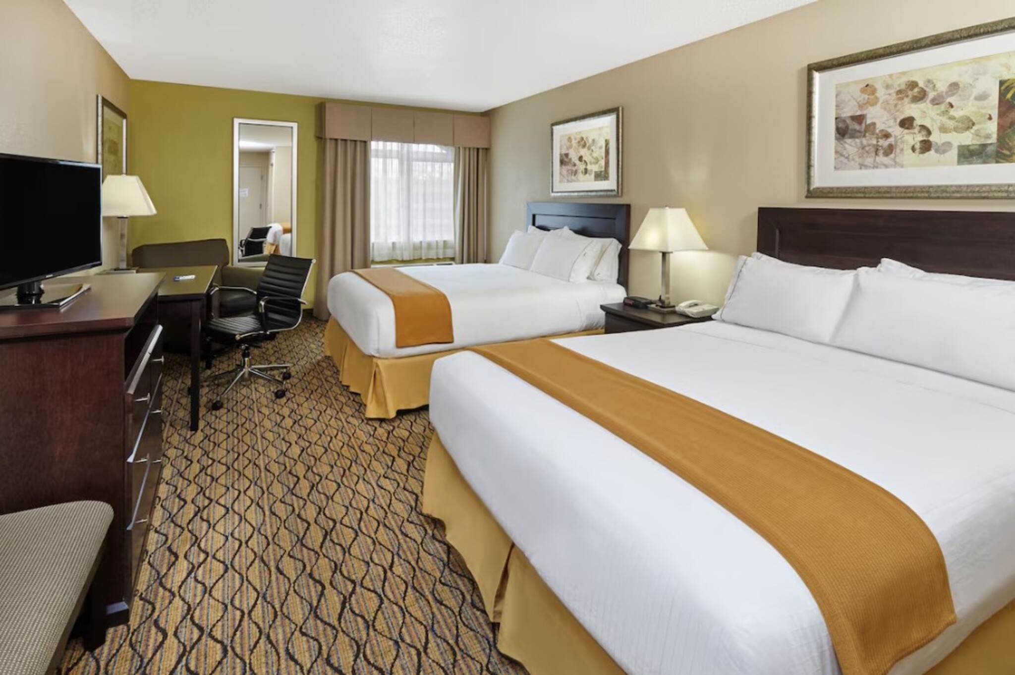 holiday inn express and suites chicago libertyville by ihg