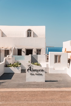 almyra oia suites