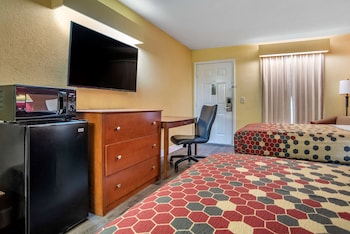 econolodge tupelo