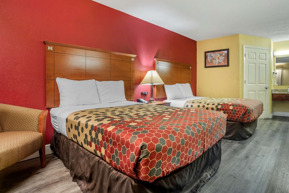 econolodge tupelo