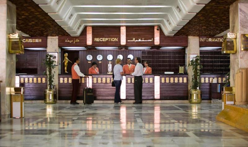 aracan eatabe luxor hotel