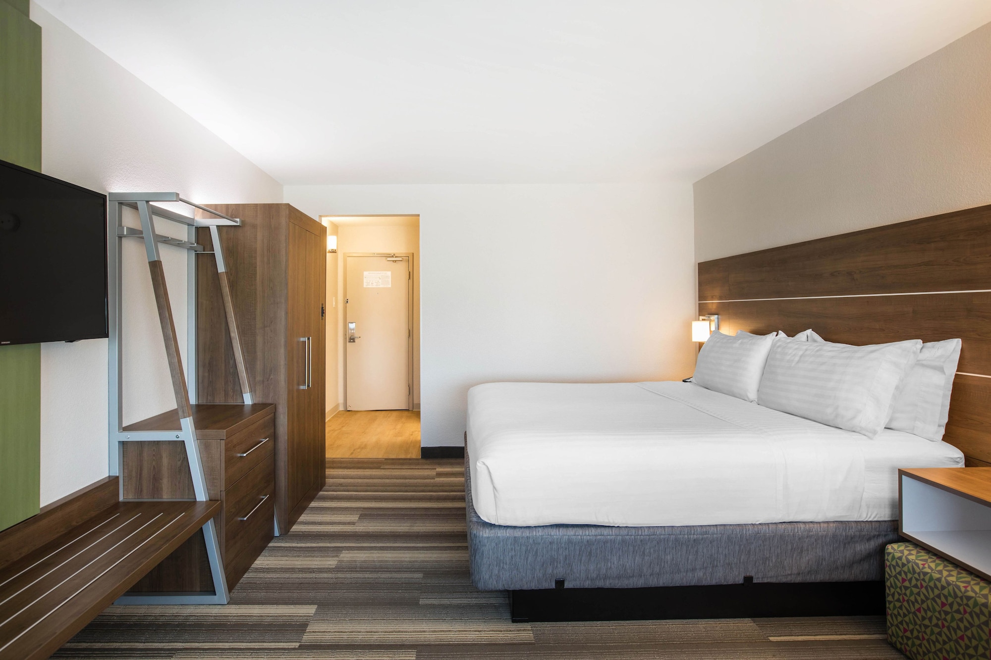 holiday inn express and suites ludington by ihg
