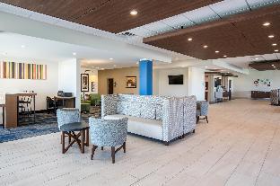 holiday inn express and suites ludington by ihg