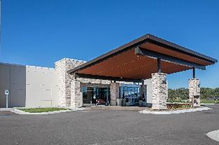 holiday inn express and suites ludington by ihg