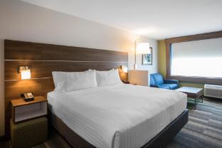 holiday inn express and suites ludington by ihg