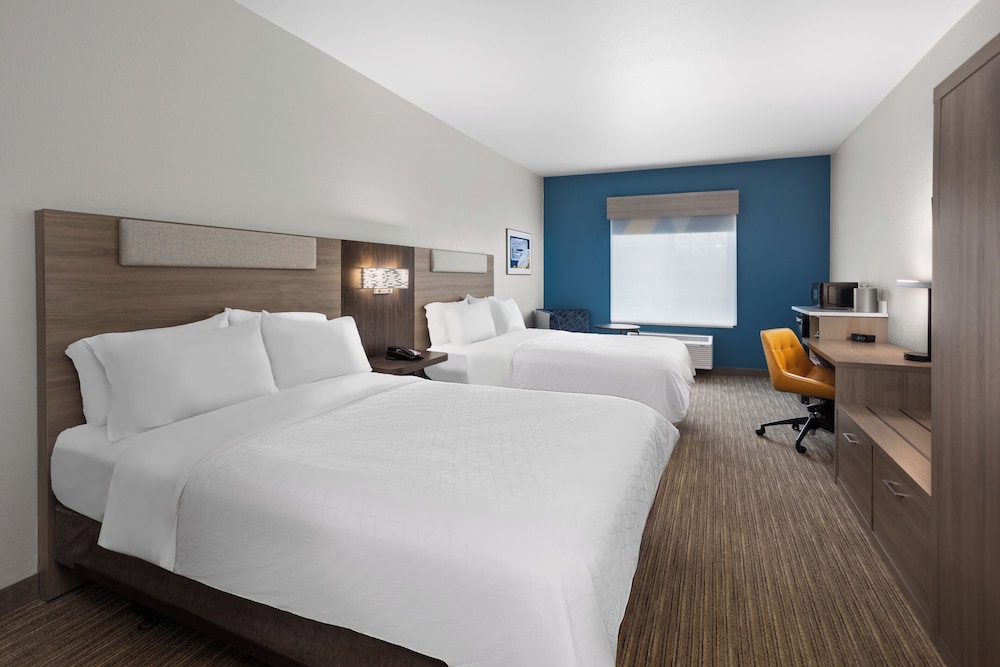 holiday inn express hotel and suites acme traverse city