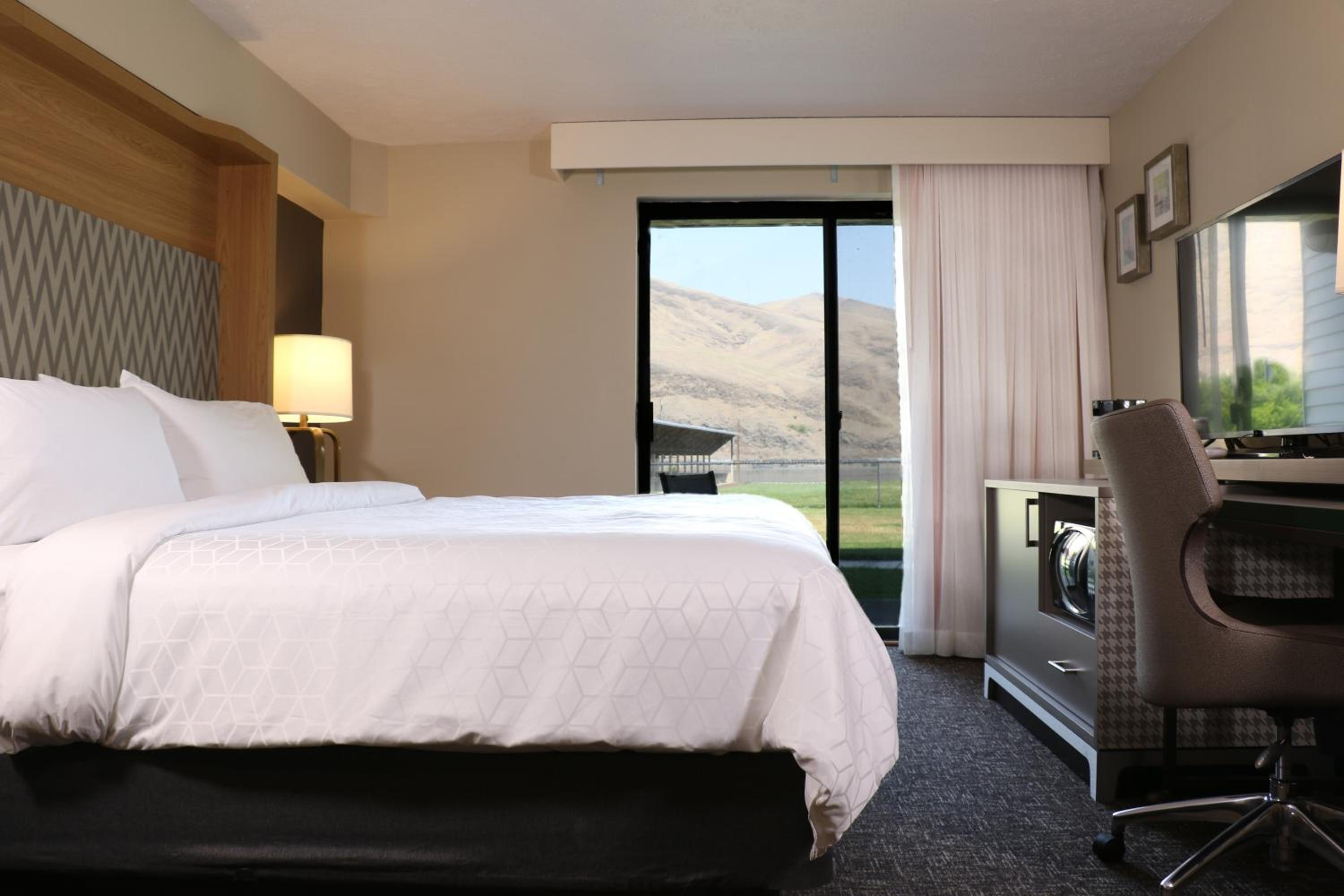 holiday inn clarkston lewiston by ihg