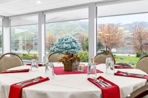 holiday inn clarkston lewiston by ihg