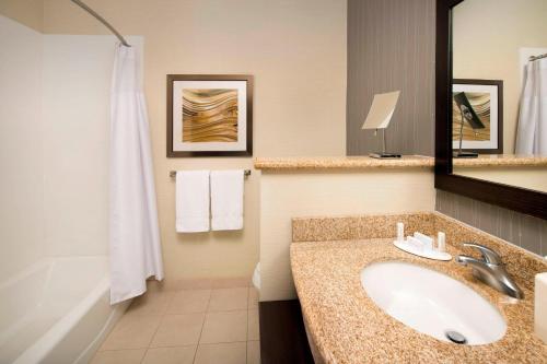 courtyard lufkin