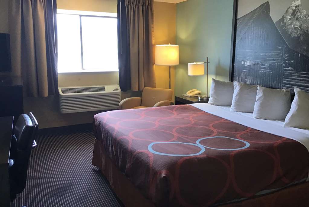super 8 by wyndham casper east evansville