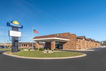 days inn by wyndham anderson in