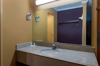 days inn by wyndham anderson in