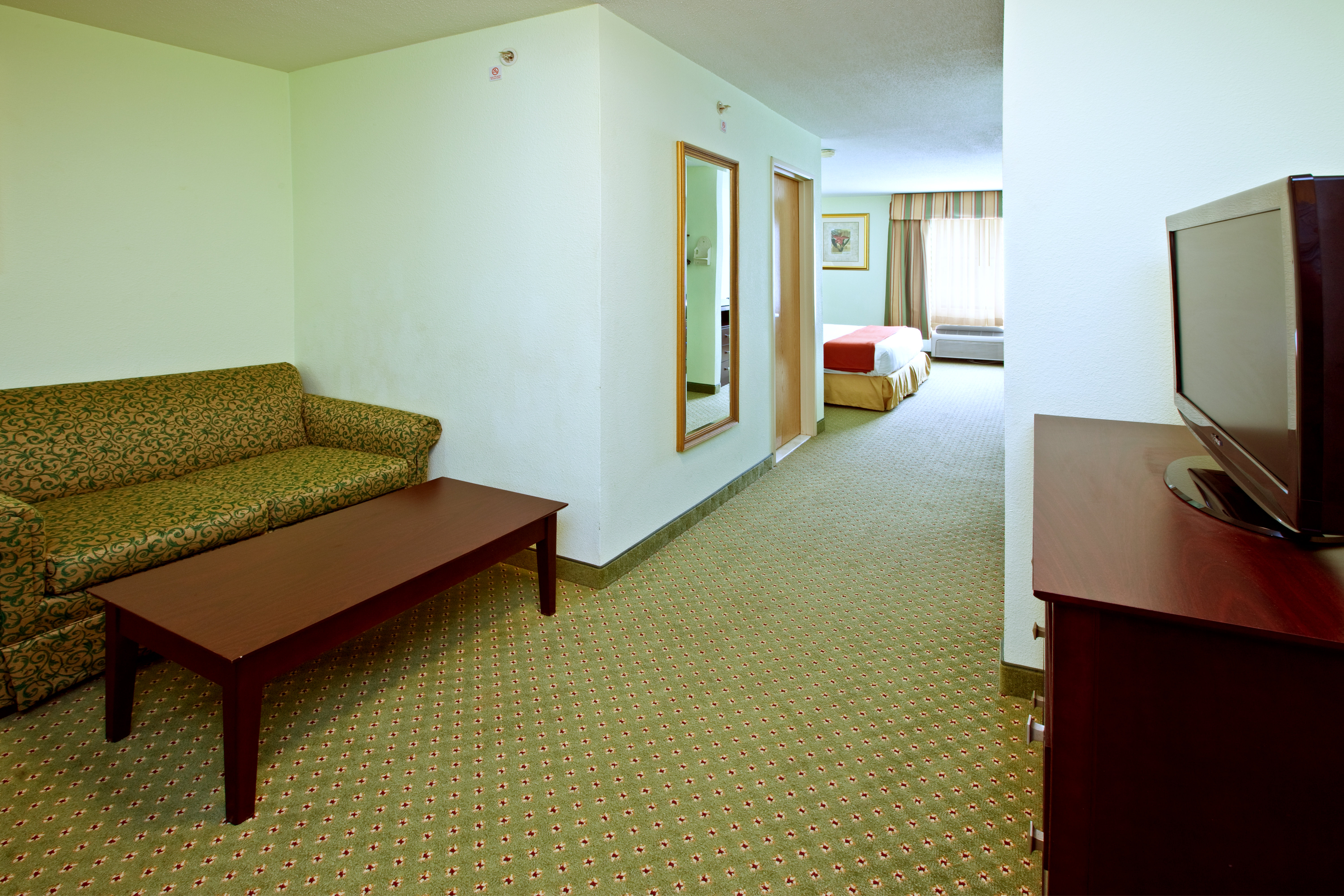 holiday inn express and suites scottsburg by ihg