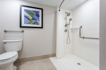 holiday inn express exton by ihg