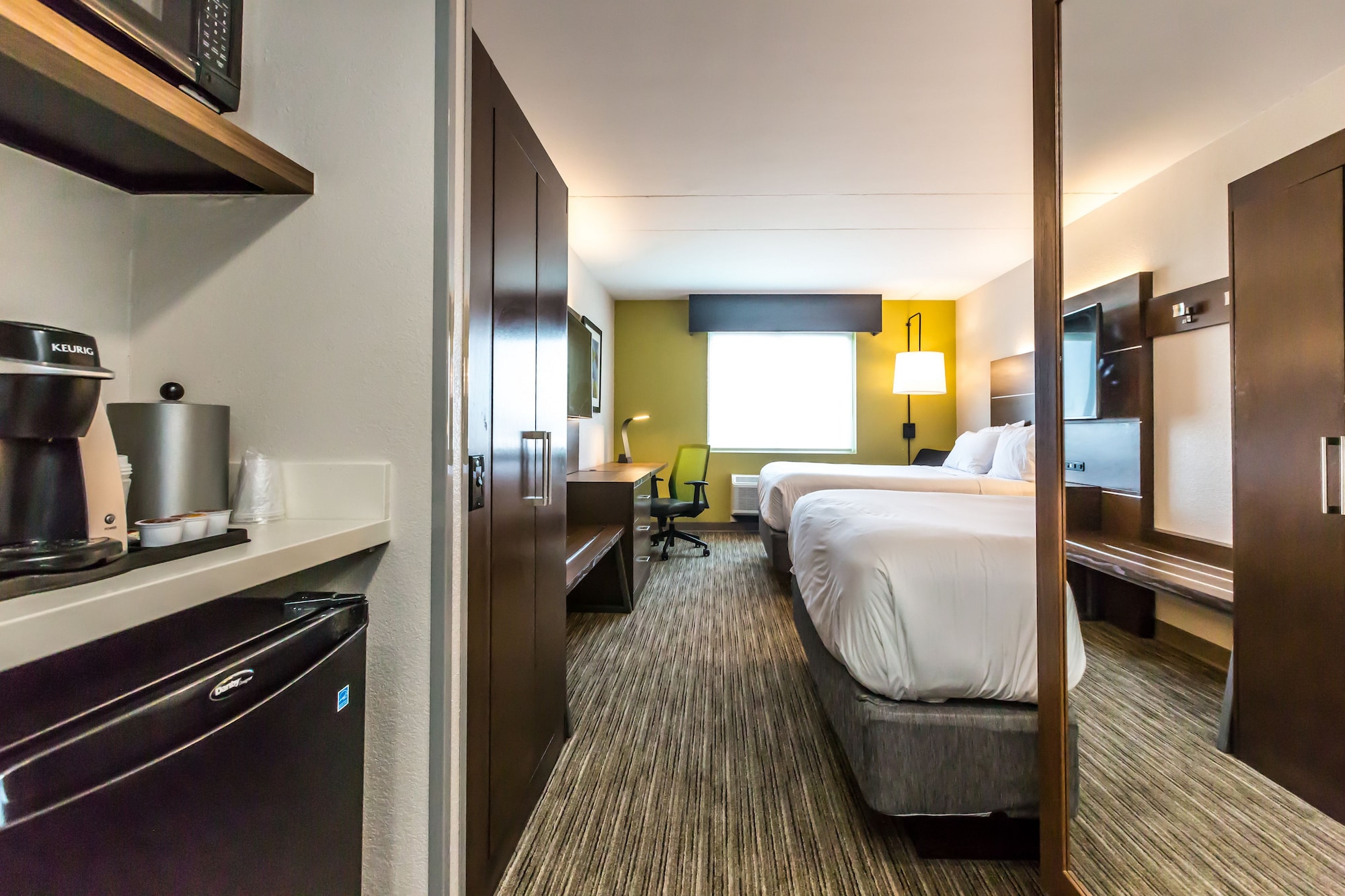 holiday inn express exton by ihg