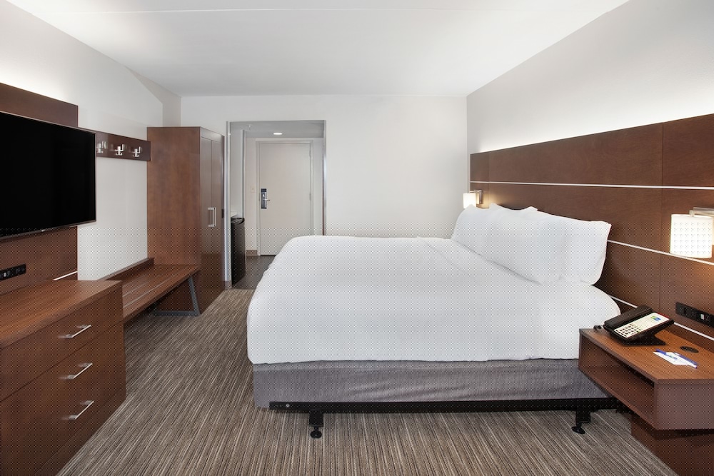 holiday inn express exton by ihg