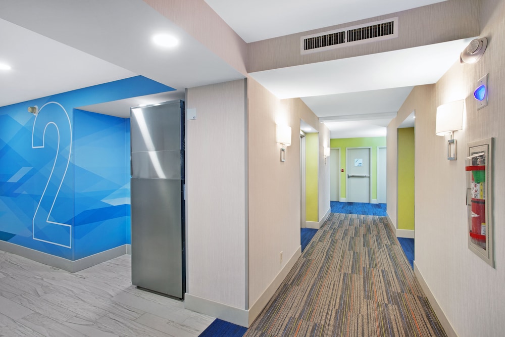 holiday inn express exton by ihg