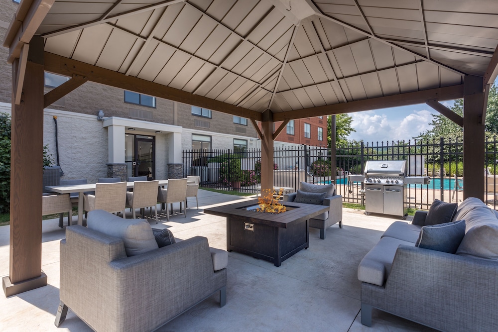 holiday inn express exton by ihg