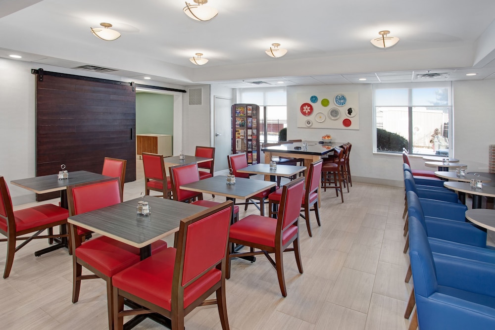 holiday inn express exton by ihg