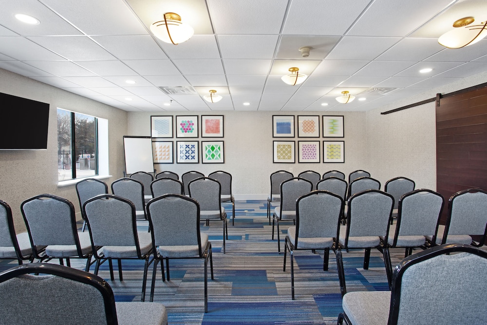 holiday inn express exton by ihg