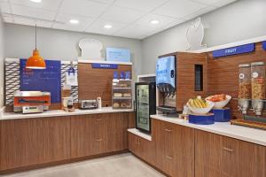 holiday inn express exton by ihg