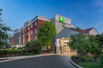 holiday inn express exton by ihg
