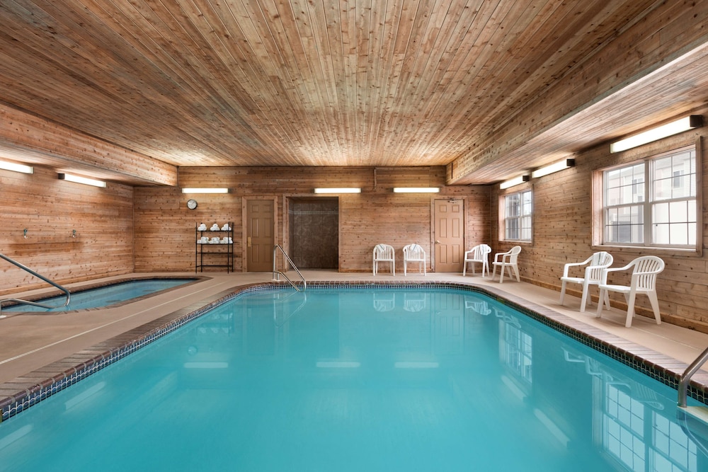 country inn and suites by radisson kearney ne