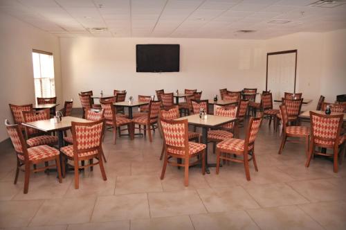 country inn and suites by radisson kearney ne