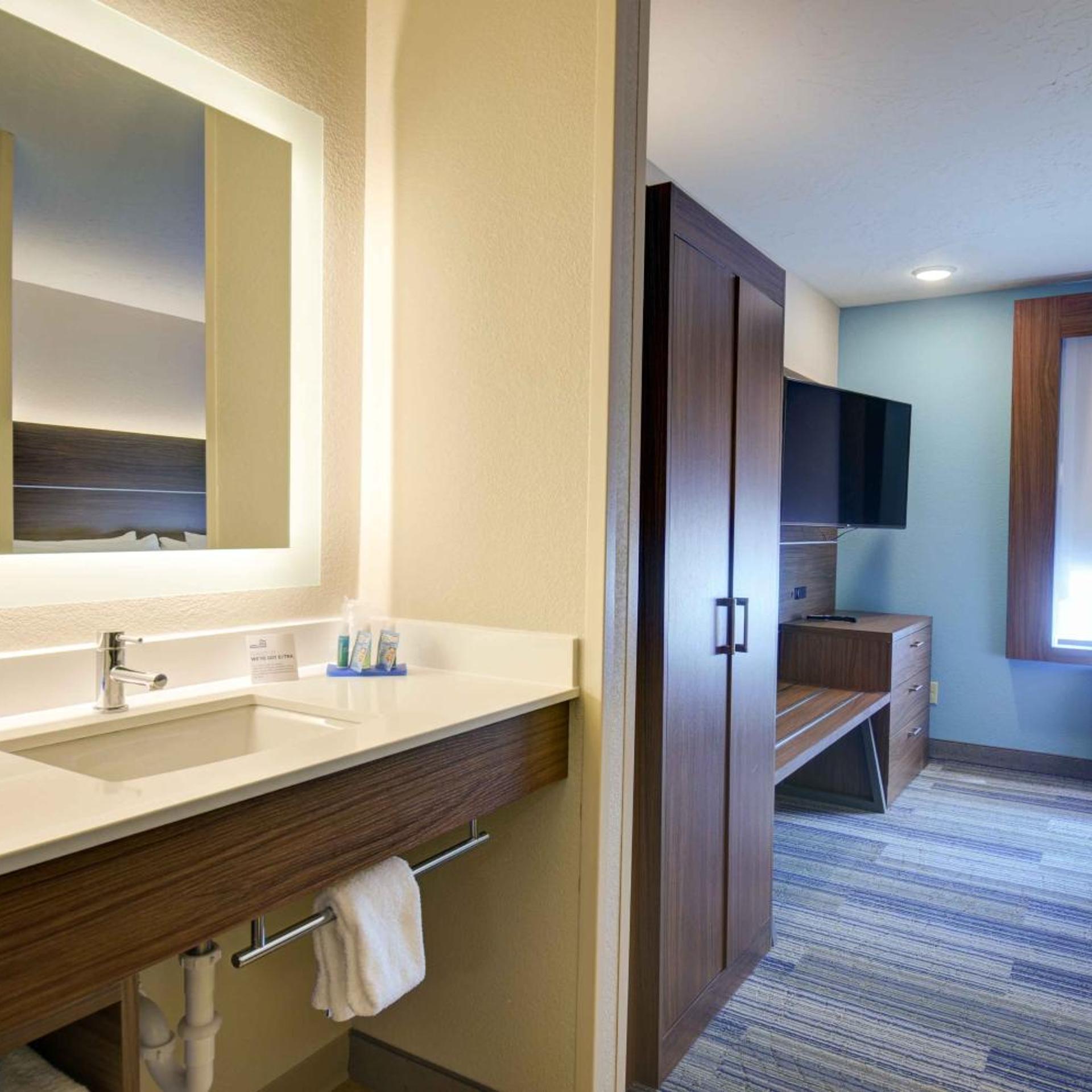 holiday inn express and suites north platte by ihg