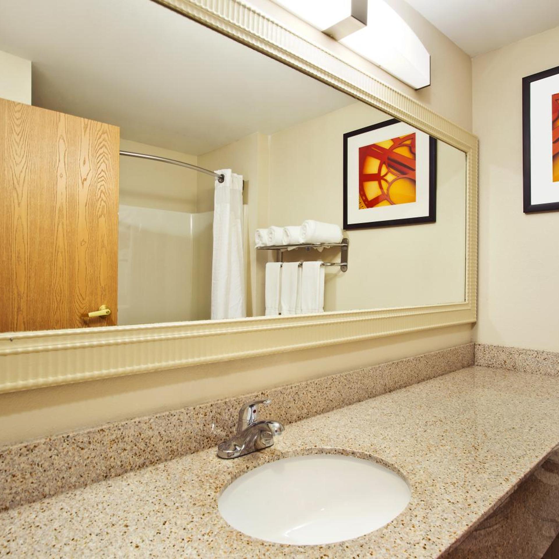 holiday inn express hotel and suites columbus groveport by ihg