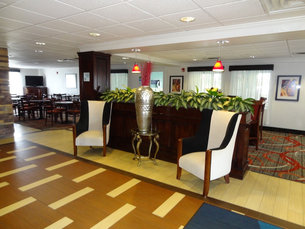 holiday inn express hotel and suites columbus groveport by ihg