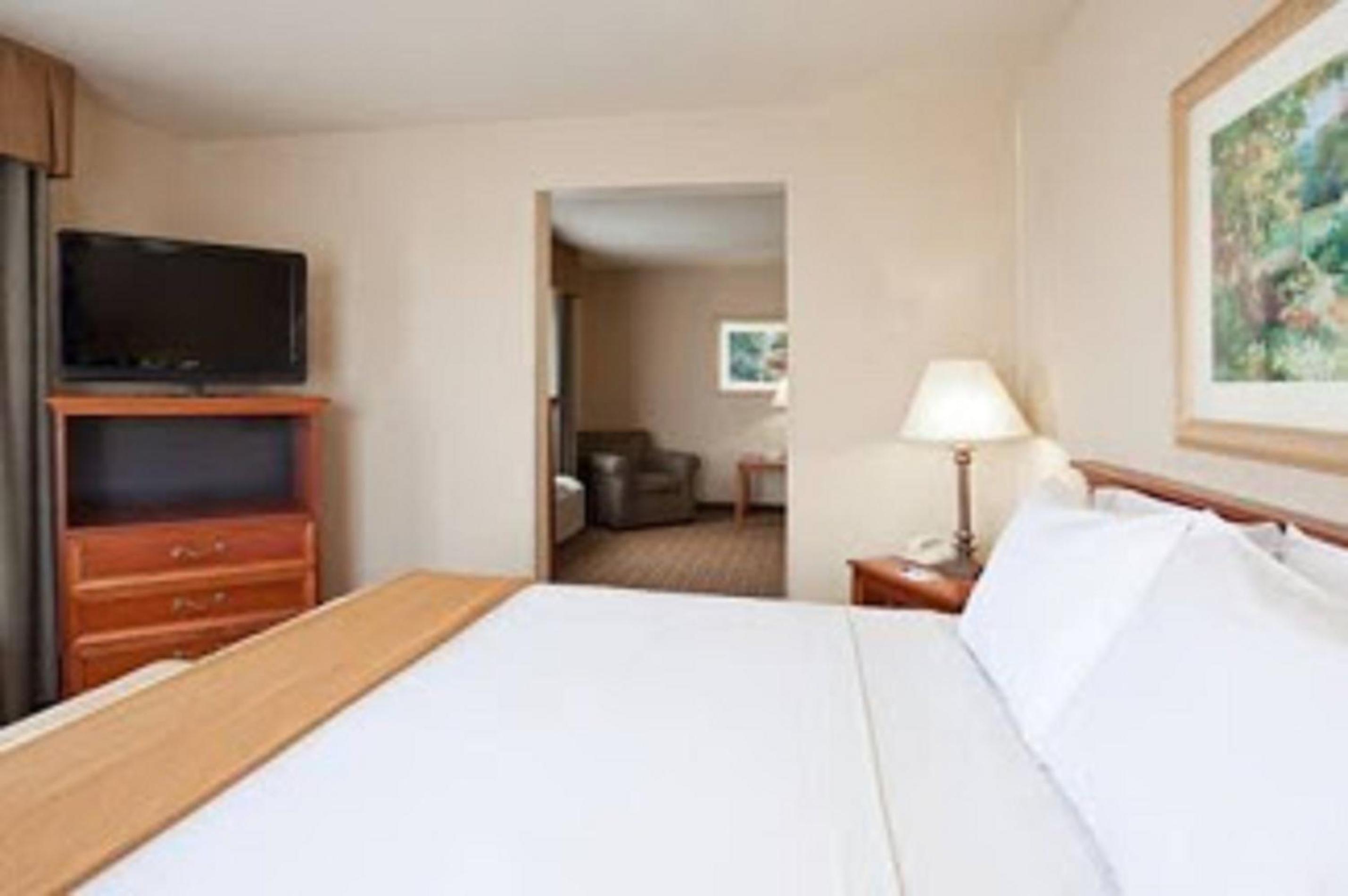 holiday inn express hotel and suites columbus groveport by ihg