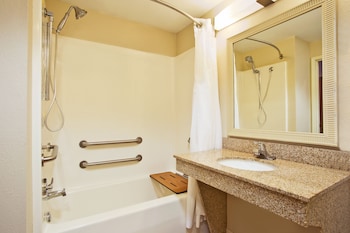 Holiday Inn Express Hotel & Suites Columbus-Groveport By Ihg,In Groveport,3 star