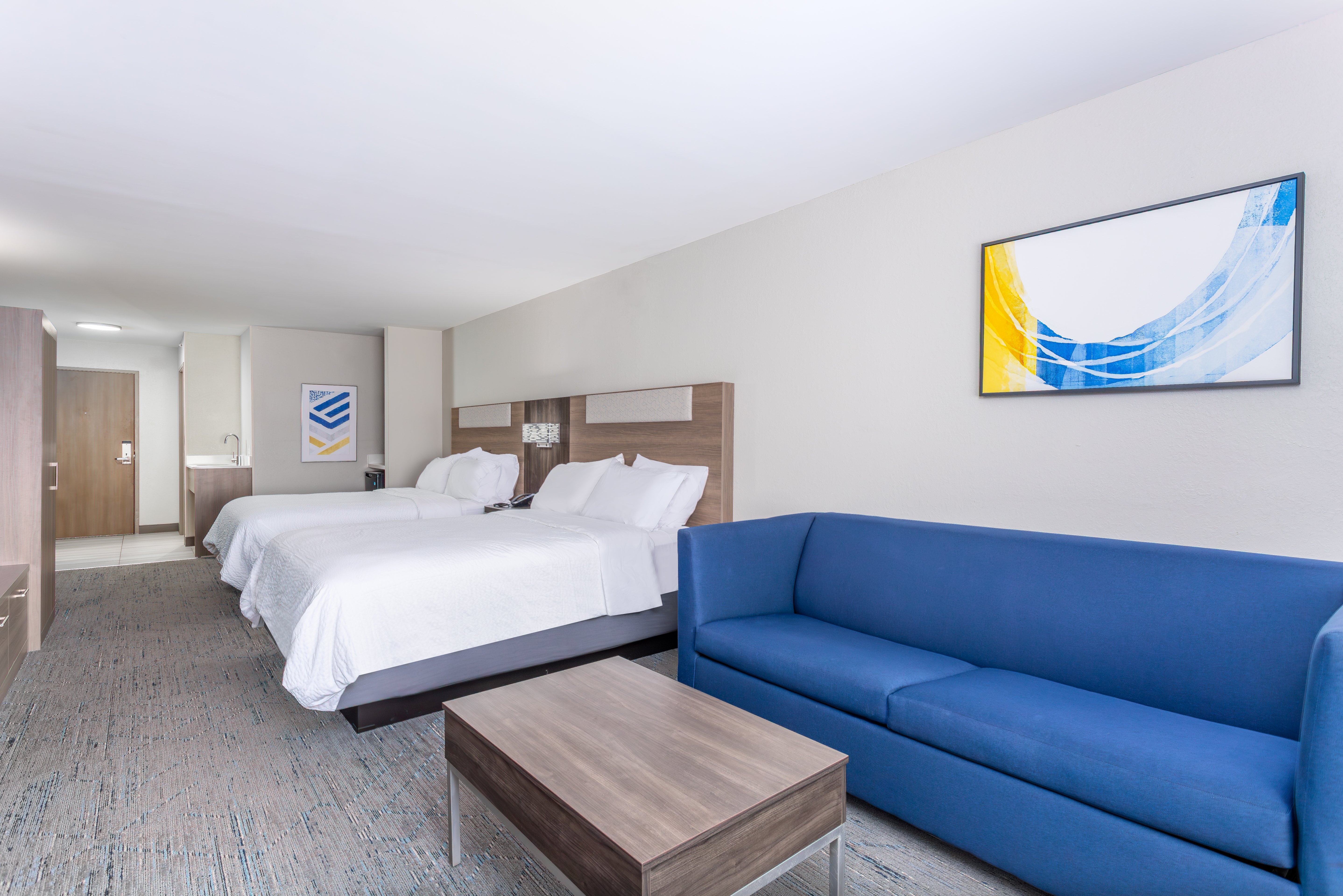 holiday inn express and suites lancaster by ihg