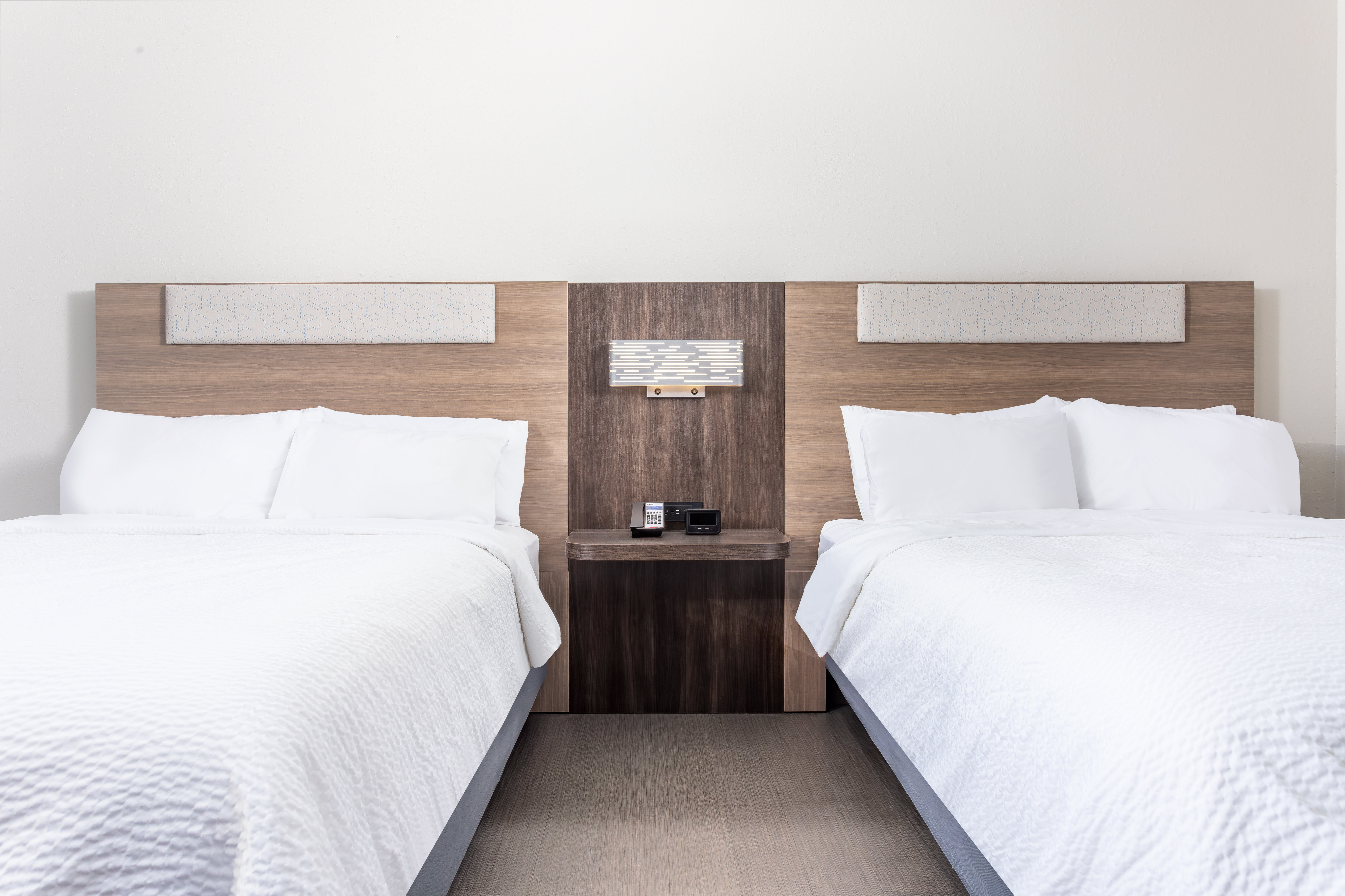 holiday inn express and suites lancaster by ihg