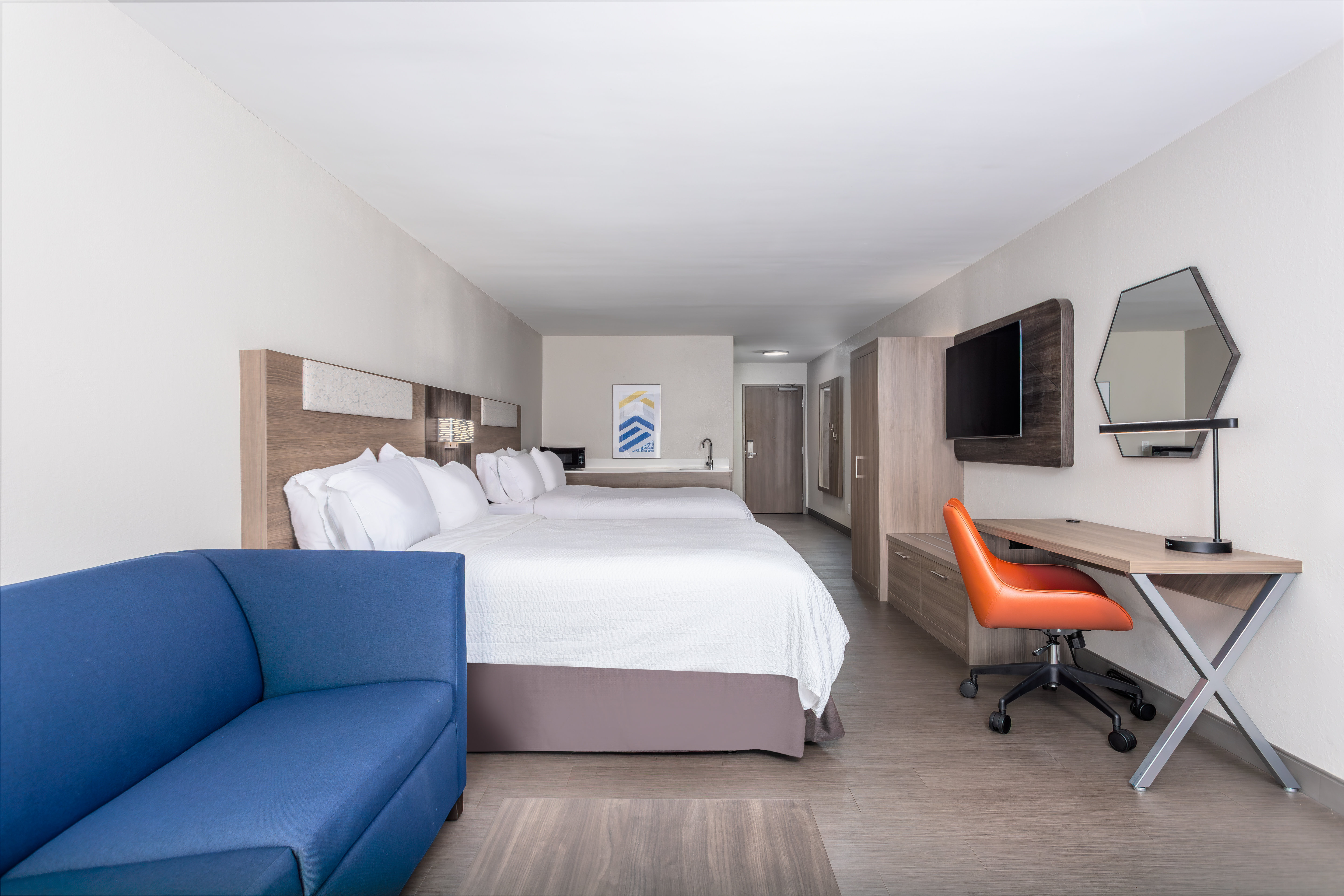 holiday inn express and suites lancaster by ihg