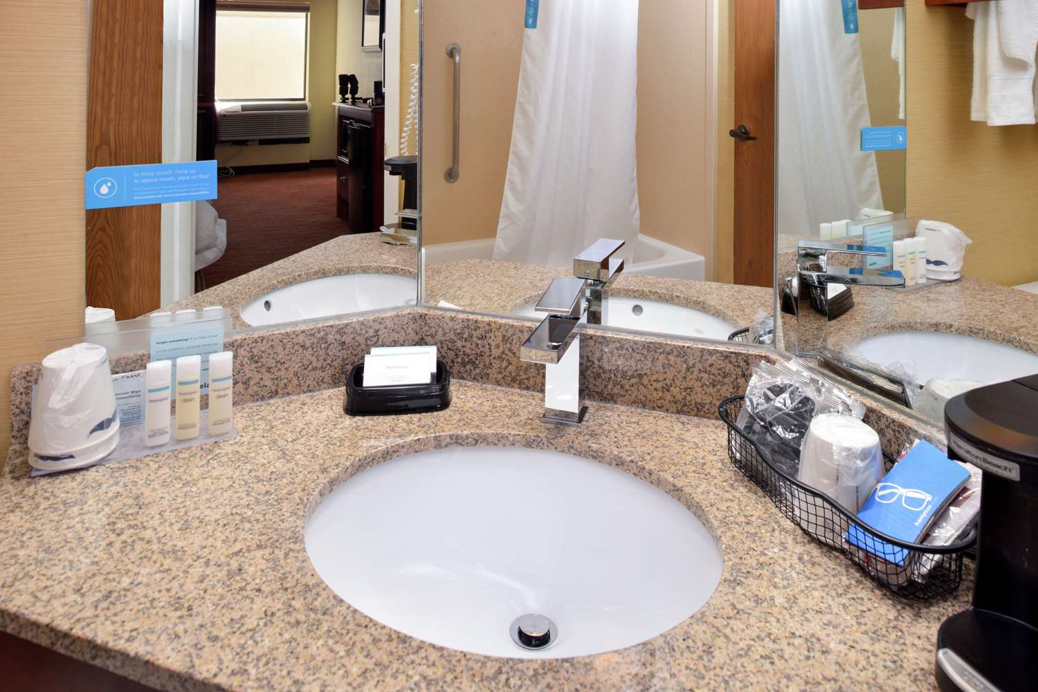 hampton inn columbus east