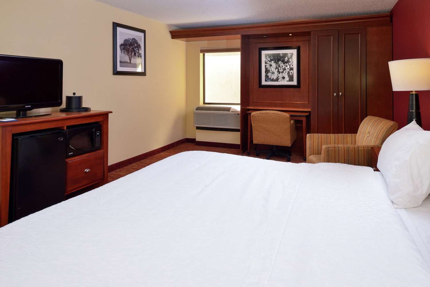 hampton inn columbus east