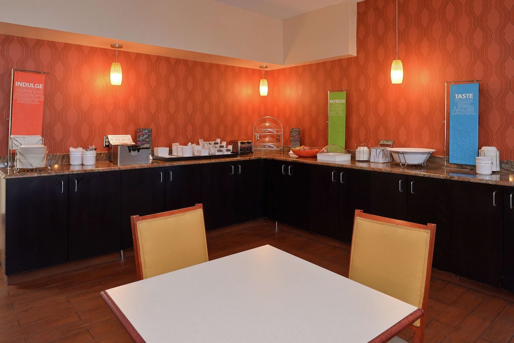 hampton inn columbus east