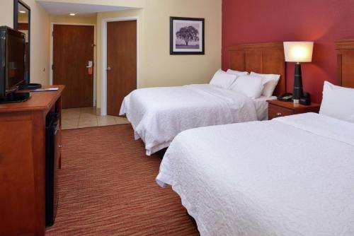 hampton inn columbus east